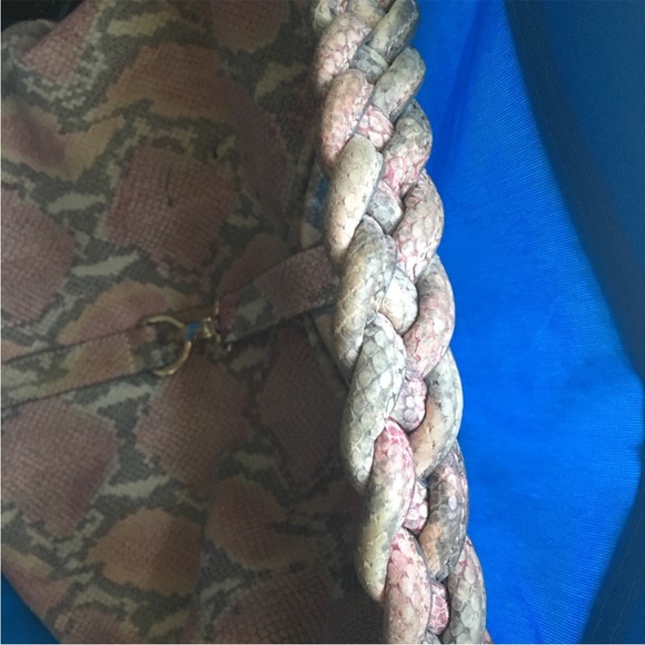 Pink Snake-print Purse - Picture 6 of 10